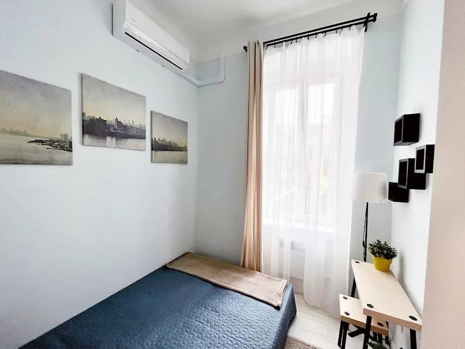 Football Fan Retreat On Rumbach Street By Newave Apartments بودابست